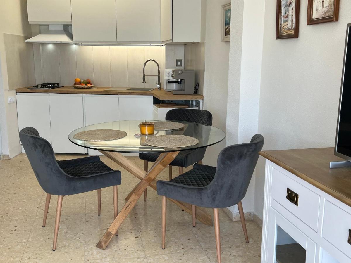Appartement By The Beach, Sea View *