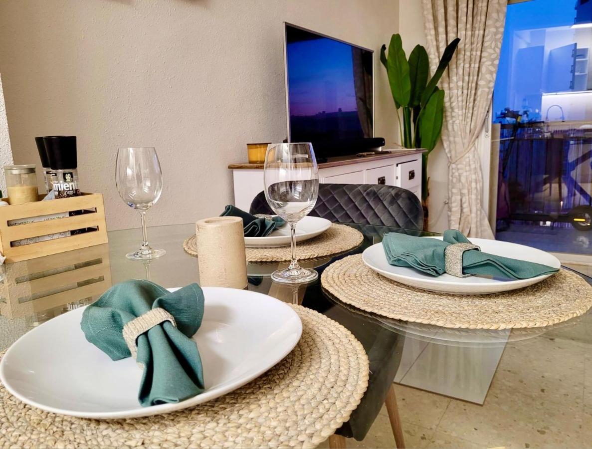 Appartement By The Beach, Sea View *